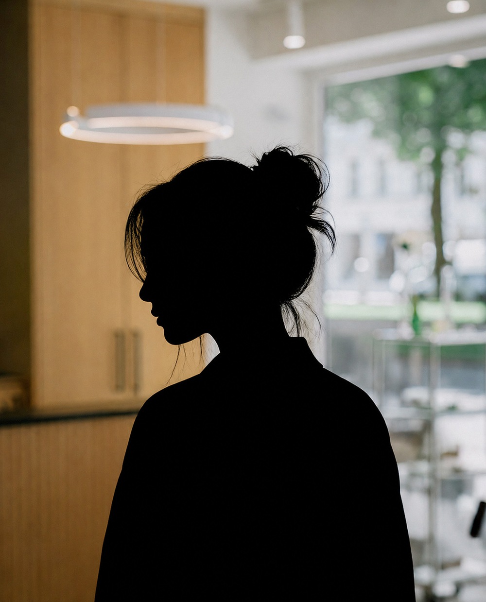 Portrait: Julia, Backoffice